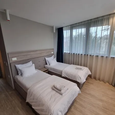 Verso Hotel Mostar