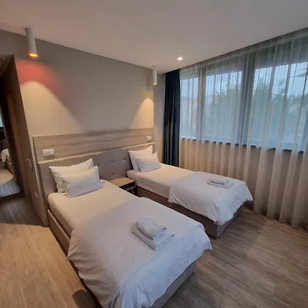 Verso Hotel Mostar