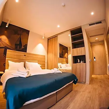 Verso Hotel 4*