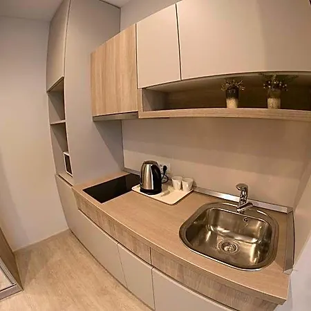 Verso Hotel 4*