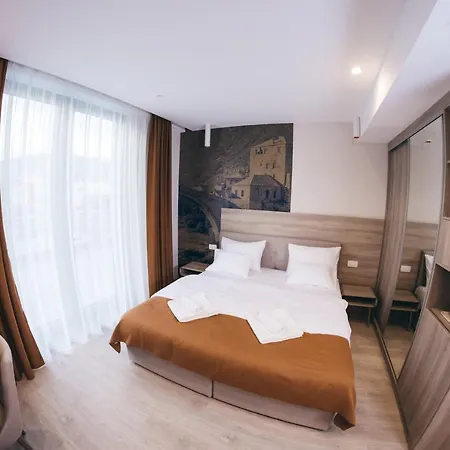 Ξενοδοχείο Verso 4*