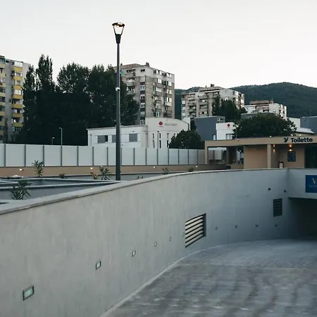 Verso Ξενοδοχείο Μόσταρ