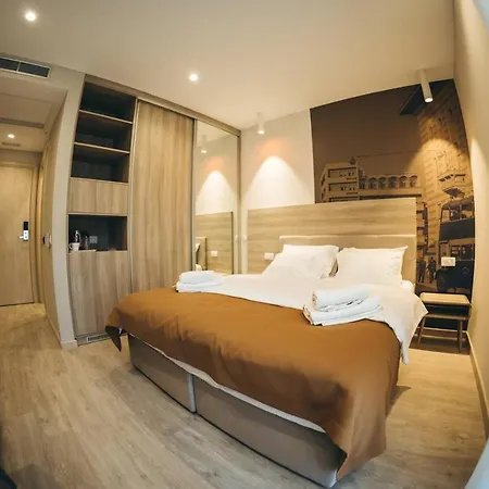Verso Hotel