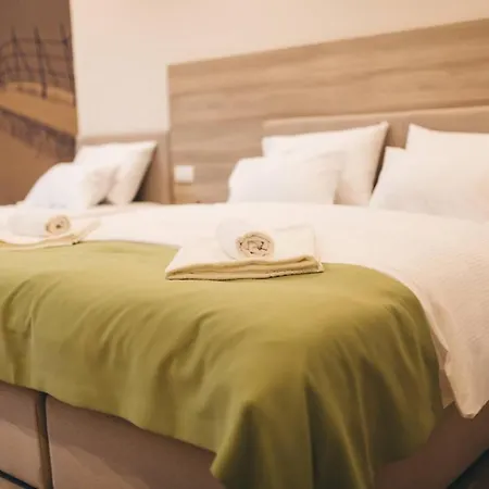 Verso Ξενοδοχείο 4*